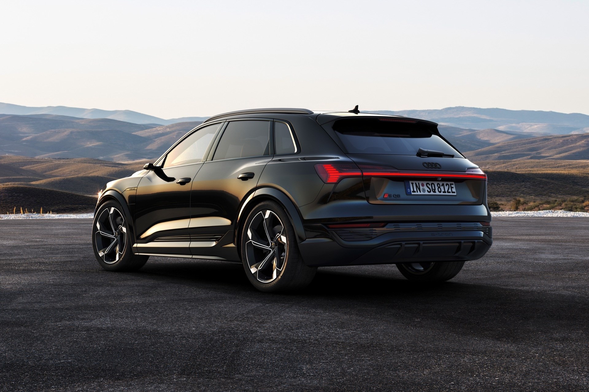 Yeni Audi Q8 etron tanıtıldı İşte tasarımı ve özellikleri DonanımHaber