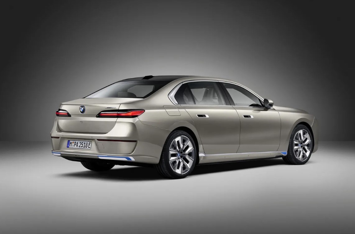 Elektrikli BMW i7 Sedan Türkiye'de: İşte fiyatı ve özellikleri