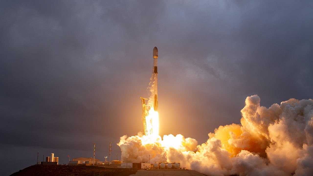 SpaceX, ABD’nin casus uyduları için ilk fırlatmayı yaptı