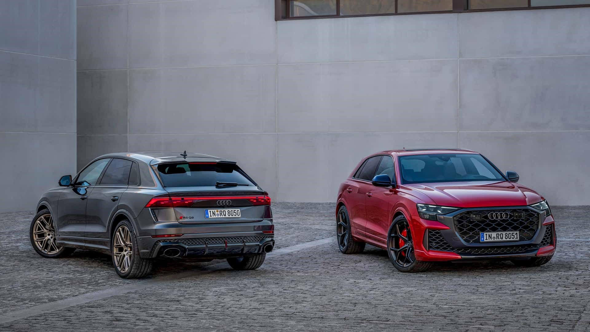 Audi, şimdiye kadarki en güçlü benzinli otomobilini tanıttı