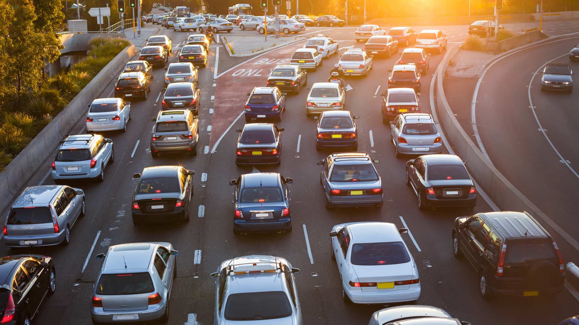 AB'nin içten yanmalı motor yasağını iptal etmesi için büyük baskı