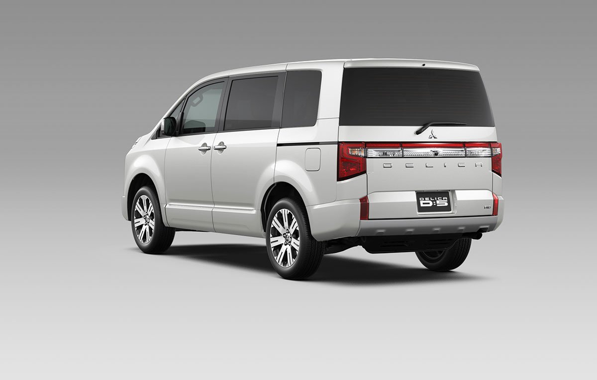 Nissan Largo - Japon minivanı: açıklama, özellikler 85